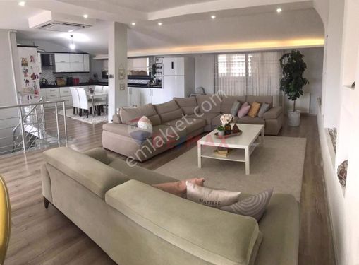 Körfez Manzaralı, 4+1 odalı,276 m2. Çatı Dublex Satılık Daire