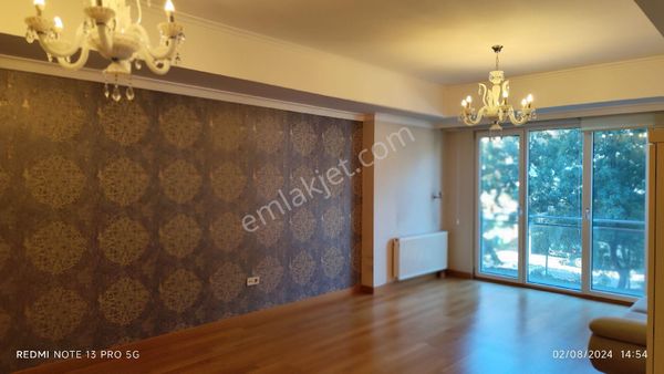 E5 ZEYTİNBURNU REAL İSTANBUL EVLERİNDE KİRALİK LÜKS KONUT