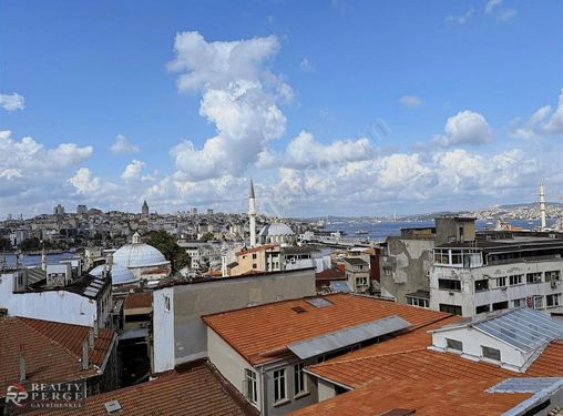 PANOROMİK İSTANBUL MANZARALI FULL EŞYALI KİRALIK OFİS