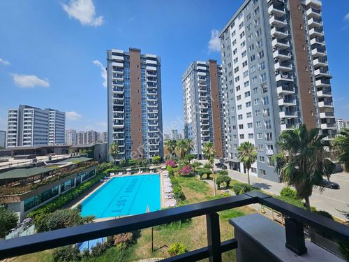  ARMADALOFT SİTESİNDE HASARSIZ HAVUZ CEPHELİ 4+1 SATILIK DAİRE