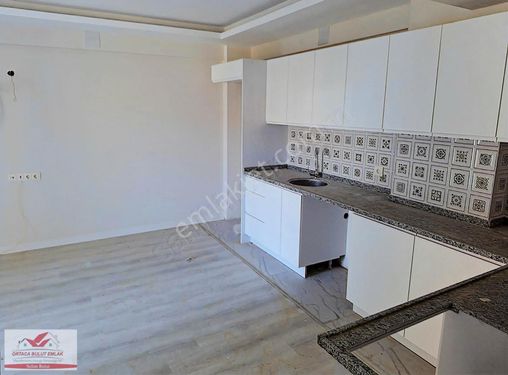 BULUT EMLAK'TAN ÇAYLI MAHALLESİ 2+1 KİRALIK SIFIR DAİRE