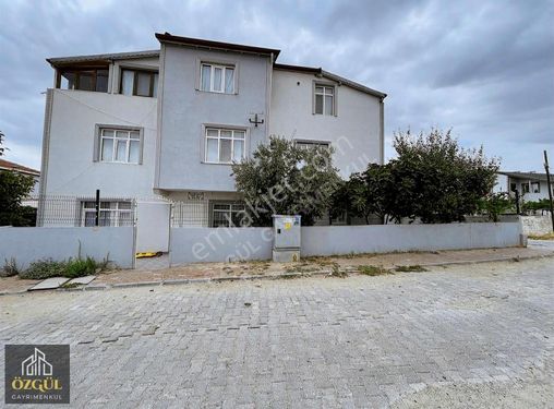 ÖZGÜLDEN HAYRABOLU MERKEZDE SATILIK FIRSAT BİNA