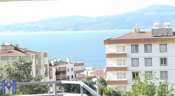 Mudanya'da Tüm Odalarda Deniz Manzarası,ara Kat.site,3+1,eşyalı