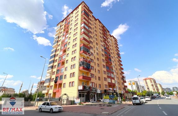 TURGUT REİS'TE ARA KAT ÖNÜ AÇIK 3+1 SATILIK DAİRE