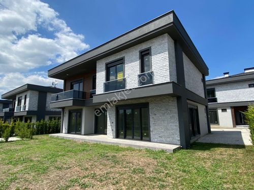 Park Nova Villaları'nda 5+1 285 M2 Satılık Tekil Villa