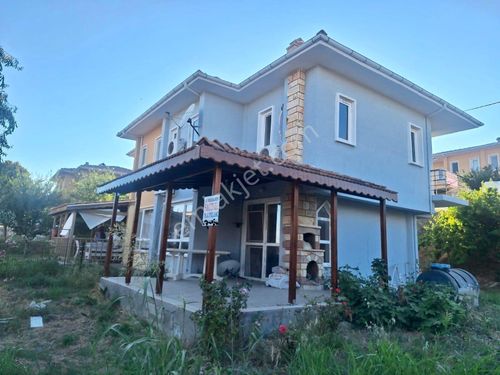 Gelibolu Burhanlıda Eşyalı Boğaz Manzaralı Satılık Yazlık Villa