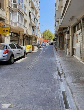 Karşıyaka merkezde izban yakını 1+1 doğal gazlı