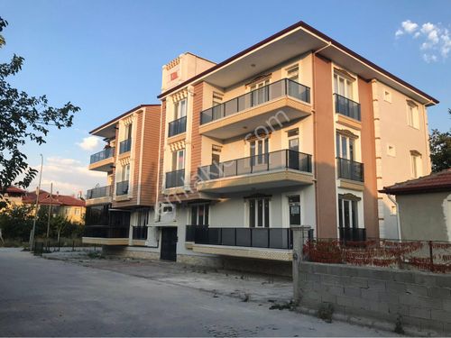 DİNAR-DÖRTYOL MAH.(ESKİ 4 YOL MEVKİSİNDE) ASANSÖRLÜ-ALTAN ISITMALI-DOĞALGAZLI SATILIK SIFIR DAİRE