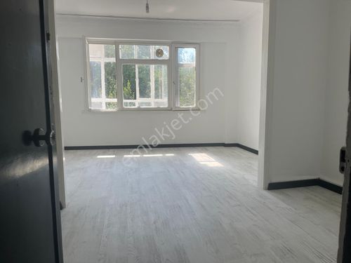  SAHİBİNDEN ÇAPA TRAVMAY TIP FAKÜLTESİ 50 METRE SATILIK DAİRE