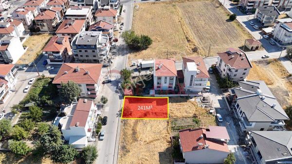 REMAX İNCİ'DEN MALTEPE MH. VİLLA İMARLI 242 M2 SATILIK ARSA