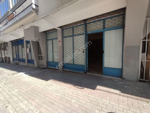 Güngören Mareşal Çakmak Mahallesinde Geniş Girişli Kat Mülkiyetli 180m2 Krediye Uygun Satılık Dükkan