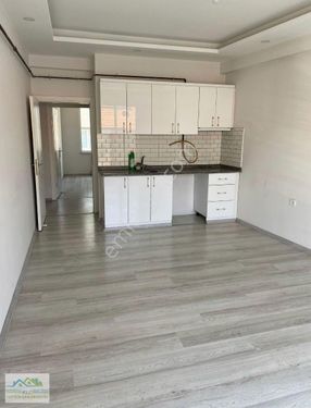 BALIKESİR ALTIEYLÜL ÇARŞI MERKEZDE HİLTON ARKASI 2+0 70M2 DAİRE