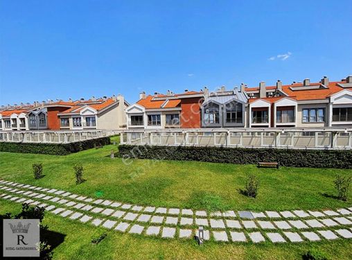 SAKARYA ROYAL'DEN CADDE54'DE BAHÇE MANZARALI 1+0 REZİDANS DAİRE