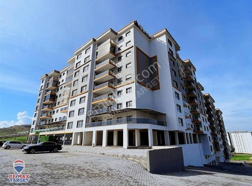 ULUKENT'TE HAVUZLU,SİTE'DE,KAPALİ GARAJ,3+1 LÜKS SATİLİK DAİRE