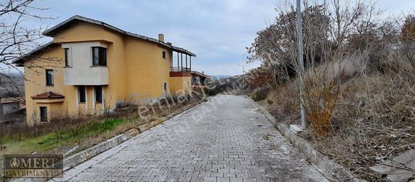 Çorlu Ağırmeşe-esetçe'de 912m2 Arsa İçerisinde Natamam Villa