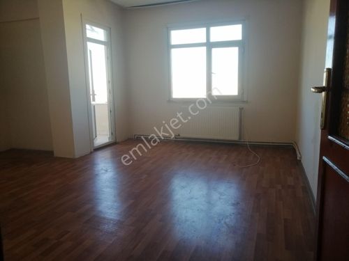 ataşehir ferhatpaşa mh'de cadde üstü merkezi konumda 3+1 kiralık daire