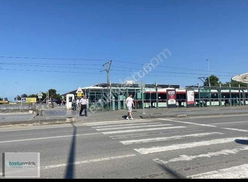 TOZLUEMLAK'TAN FTM CADDESİNE CEPHE 3.KAT MUTFAK AYRI 2+1 !