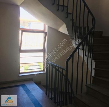 VADİ PARK EVLERİNDE 3+1 GÜNEY CEPHE BOŞŞ SATILIK DAİRE