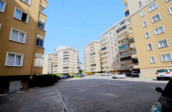 PANAYIR RUMELİ EVLERİ SİTESİNDE CAM BALKONLU SATILIK 2+1 DAİRE