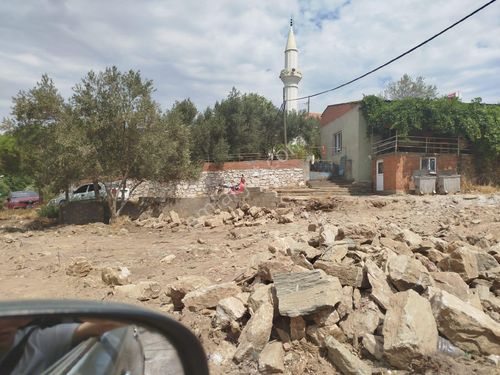 ÇANAKKALE BAYRAMİÇ AKPINAR MAH SATILIK KÖY EVİ