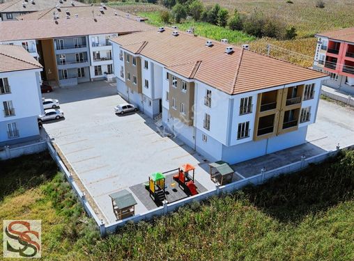 SÖĞÜTLÜ'DE SİTE İÇİ 130 M² EBEVEYN BANYOLU 3+1 SIFIR DAİRE