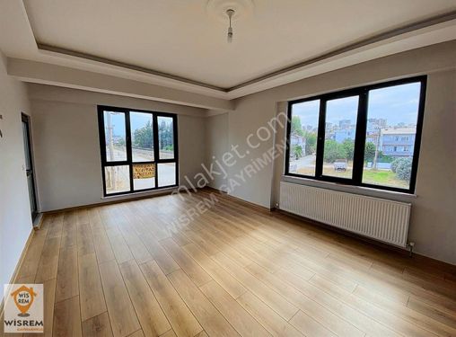 YALOVA ÇİFTLİKKÖYDE ÖNÜ AÇIK GENİŞ FERAH SATILIK DAİRE