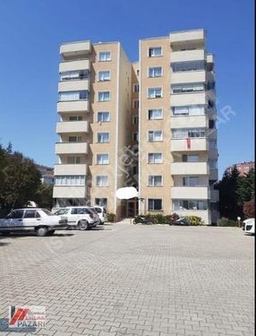 Beylikdüzü'nde Marmara mahallesinde 160 m2 3+1 KİRALIK 3.cü kat