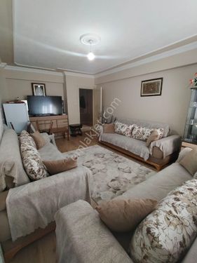 ERTUĞRULGAZİDE ARA KAT 2+1 SATILIK DAİRE 