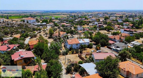 Döşemealtı çığlıkta 500 metre² köy içinde harika lokasyonda arsa