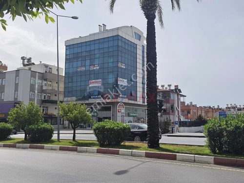 Manavgat Merkez Antalya Cad.Üzerinde Komple Satılık Ticari Bina.