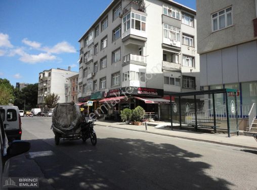 SARAYLAR CADDESİ ÜZERİNDE 100m2 TABELA DEĞERİ YÜKSEK KÖŞE DÜKKAN