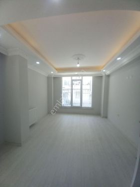 BAŞAKŞEHİR GÜVERCINTEPEDE KİRALIK 2 +1YÜKSEK GIRIŞ DAIRE 