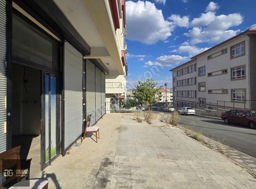 ALSANCAK OKUL YANI-DEPOLU-TAKASA UYGUN 108M² BOŞ SATILIK DÜKKAN