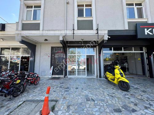 Remax Anı 'Dan Çengelköy Çamlıktepe 'De Kiralık Dükkan