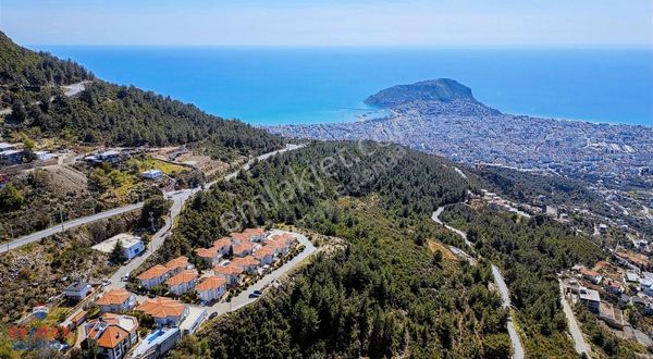 Alanya Bektaş Mahallesinde Manzaralı Satılık Villa