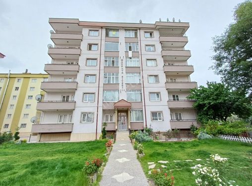 ENVER ERSÖZ'DEN HAS ŞEHİR SİTESİNDE SATILIK 3+1 DAİRE