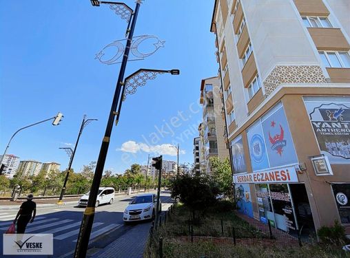 VESKE den Aydoğan Mahallesinde Cadde Üzerinde Satılık İşyeri