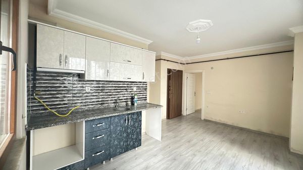 ÇEKMEKÖY HAMİDİYE MH KİRALIK 1+1/55m2 YÜKSEK GİRİŞ DAİRE