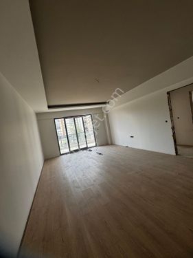 Satılık sıfır daire 3 + 1 150 metre²