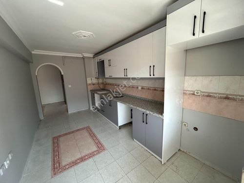  ACIBADEM HASTANASİ KARŞISI 4+1 KİRALIK DAİRE