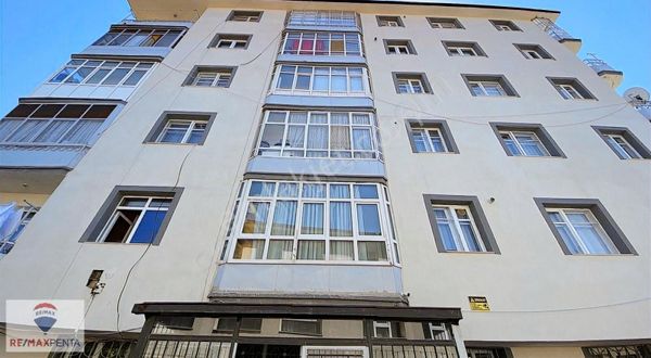 Remax Penta' dan Gülahmet'te 3+1 Satılık Daire