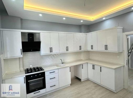 KARSLILAR MH 3+1 GENİŞ OTURUMLU KİRALIK SIFIR DAİRE