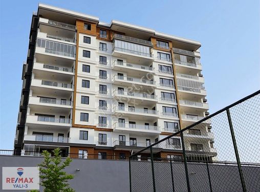 REMAX YALI'dan GÖLEVİ ÇARŞI KONAKLARI FUUL DENİZ MANZARALI 3+1