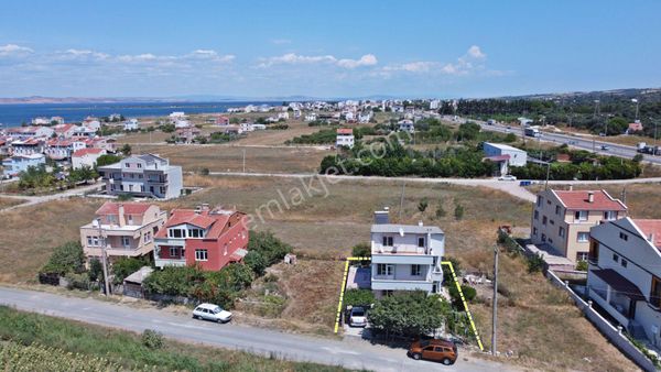  Çanakkale de Muhteşem Manzaralı 333 m² Villa Otoparklı Plaja Yakın Boğaz Ve Köprü Manzaralı