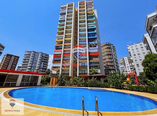 REMAX PARS'TAN BÖLGENİN EN GÜZEL SİTESİNDE SATILIK GENİŞ 3+1