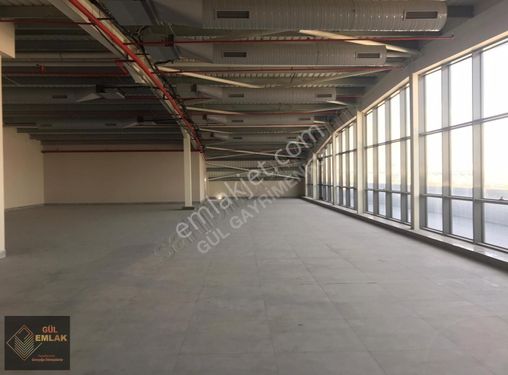 Esenyurt Akçaburgazda 700 M2 Ofis Katı Hafif İmalata Uygun