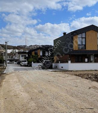 GÖLÇEK GAYRİMENKUL'DEN KADIKÖY KADI CADDESİNE KOMŞU FIRSAT ARSA