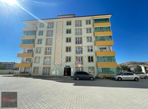 MERKEZDE ARA KATTA GÜNEY CEPHELİ 4+1 SATILIK DAİRE*BURCU EMLAKTA