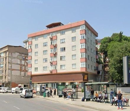  SİLAHTARAĞA CADDE ÜZERİ 700m² KAPALI ALANLI 3 KATLI İŞ YERİ