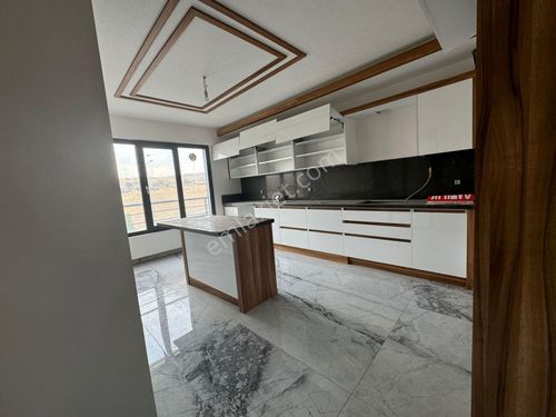 HULUSİ AKAR BULV. ÜZERİNDE SIFIR 3.5+1 SATILIK DAİRE